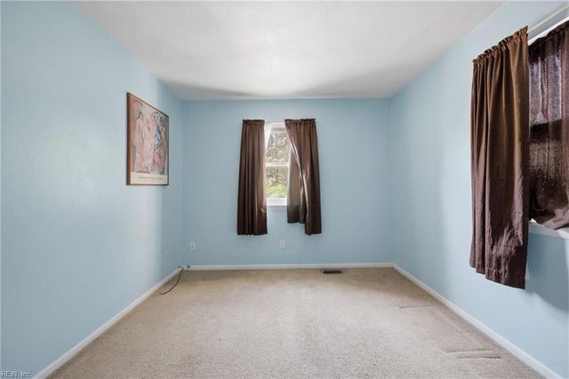 5622 Fanshaw CT, Virginia Beach, VA 23462