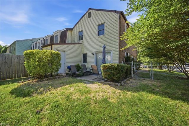 5622 Fanshaw CT, Virginia Beach, VA 23462