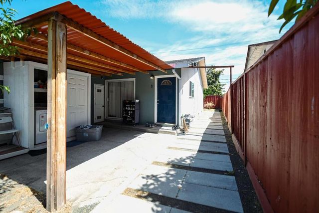 San Junipero Drive, Sunnyvale, CA 94085