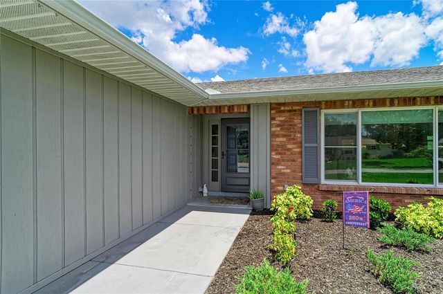 2011 37TH STREET W, Bradenton, FL 34205