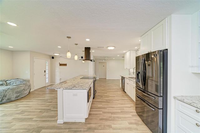 2011 37TH STREET W, Bradenton, FL 34205