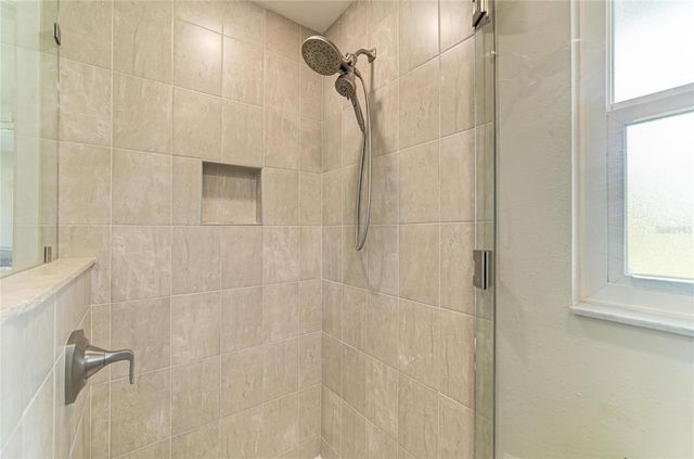 2011 37TH STREET W, Bradenton, FL 34205