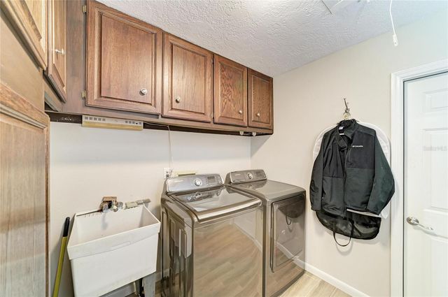 2011 37TH STREET W, Bradenton, FL 34205