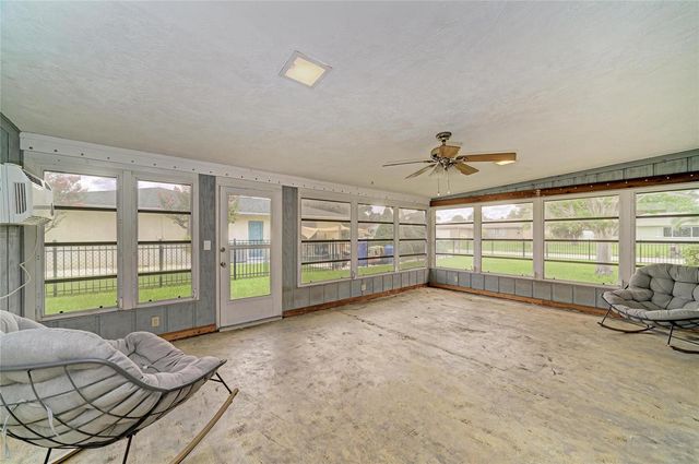 2011 37TH STREET W, Bradenton, FL 34205