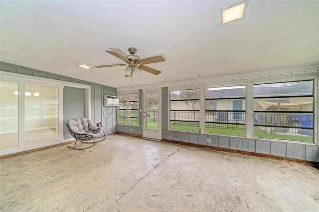 2011 37TH STREET W, Bradenton, FL 34205