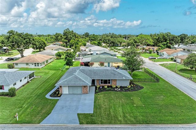 2011 37TH STREET W, Bradenton, FL 34205