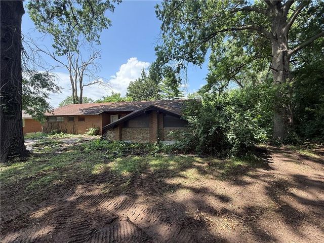 6308 Waverly Avenue, Kansas City, KS 66104