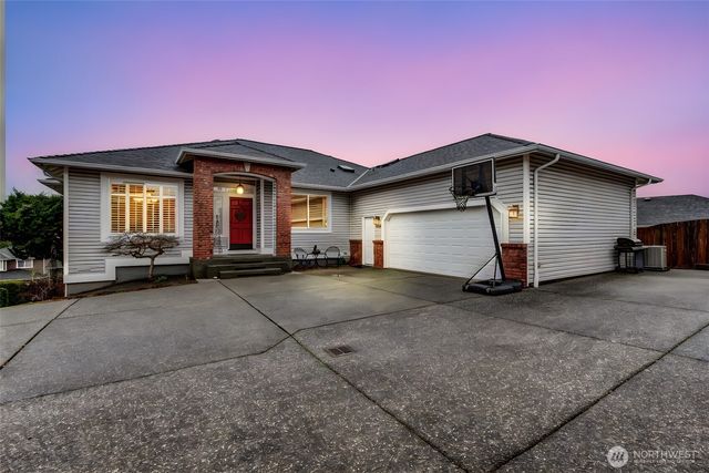 7721 74th Drive NE, Marysville, WA 98270