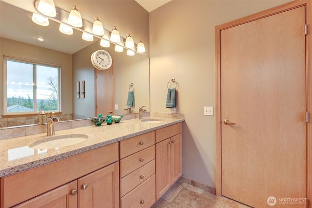 7721 74th Drive NE, Marysville, WA 98270