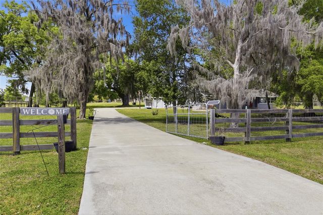 17256 NW 250TH WAY, High Springs, FL 32643