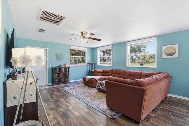 17256 NW 250TH WAY, High Springs, FL 32643