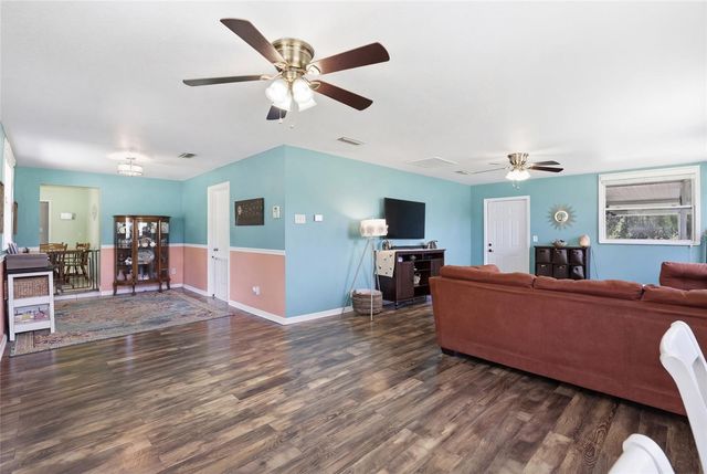 17256 NW 250TH WAY, High Springs, FL 32643