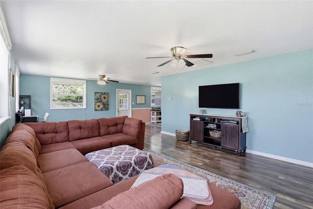 17256 NW 250TH WAY, High Springs, FL 32643