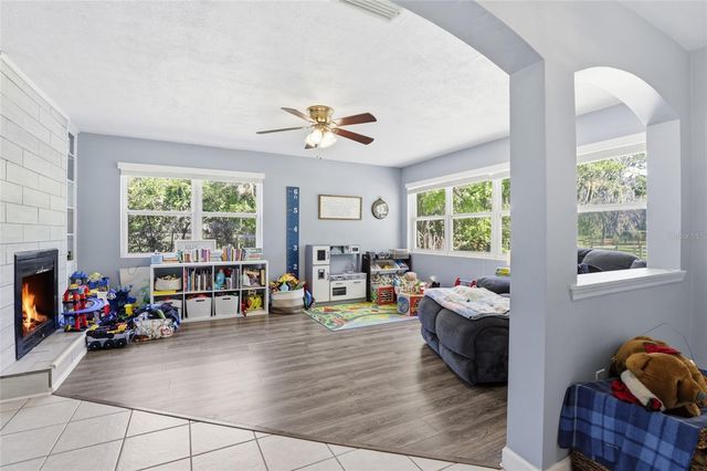 17256 NW 250TH WAY, High Springs, FL 32643