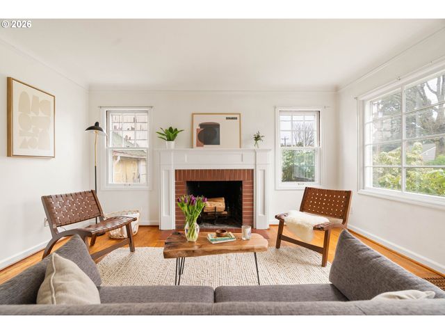 6729 N MCKENNA Ave, Portland, OR 97203