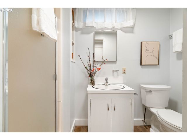 6729 N MCKENNA Ave, Portland, OR 97203