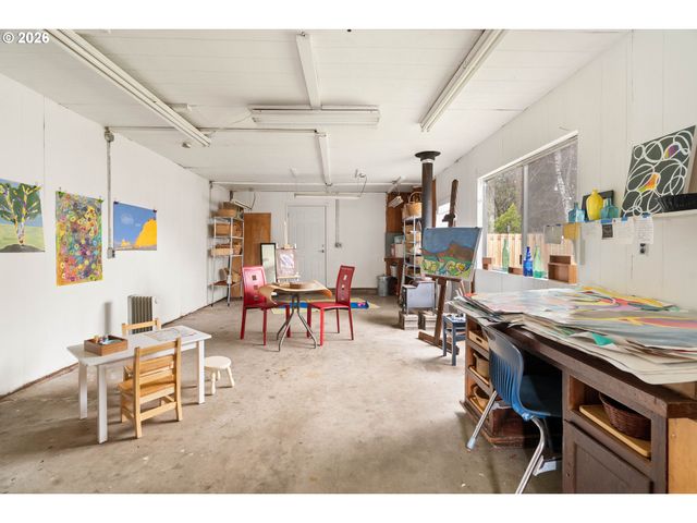 6729 N MCKENNA Ave, Portland, OR 97203