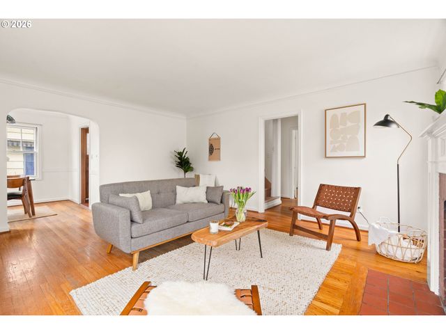 6729 N MCKENNA Ave, Portland, OR 97203