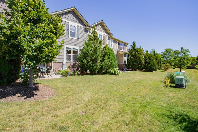 246 Belmont Drive, Lincolnshire, IL 60069