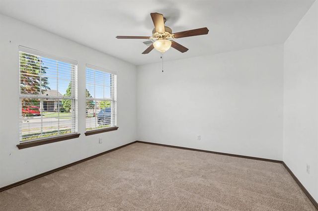 19104 Visto Drive, Edmond, OK 73012
