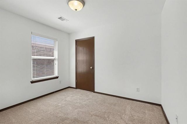19104 Visto Drive, Edmond, OK 73012
