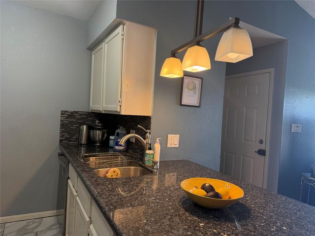 2120 El Paseo Street 408, Houston, TX 77054