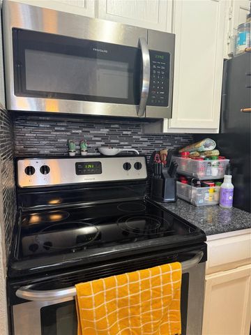 2120 El Paseo Street 408, Houston, TX 77054