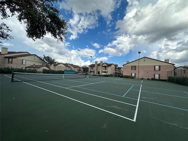 2120 El Paseo Street 408, Houston, TX 77054