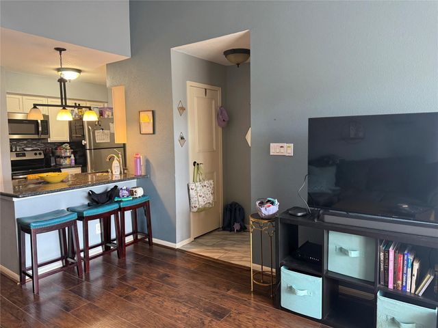 2120 El Paseo Street 408, Houston, TX 77054