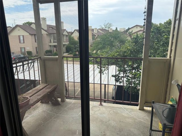 2120 El Paseo Street 408, Houston, TX 77054