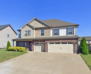 105 Raider Drive, Clarksville, TN 37042