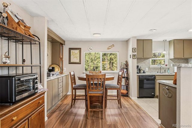 1299 Pikes Peak Drive, Florissant, CO 80816