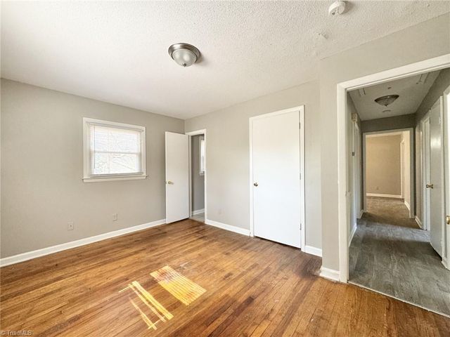 3020 Branderwood Drive, Greensboro, NC 27406