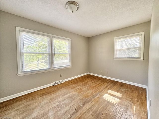 3020 Branderwood Drive, Greensboro, NC 27406
