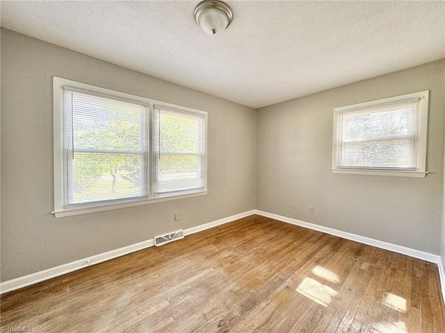 3020 Branderwood Drive, Greensboro, NC 27406