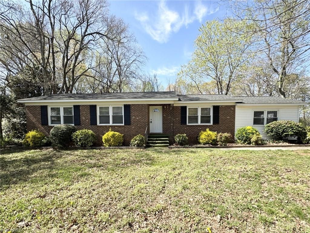 3020 Branderwood Drive, Greensboro, NC 27406