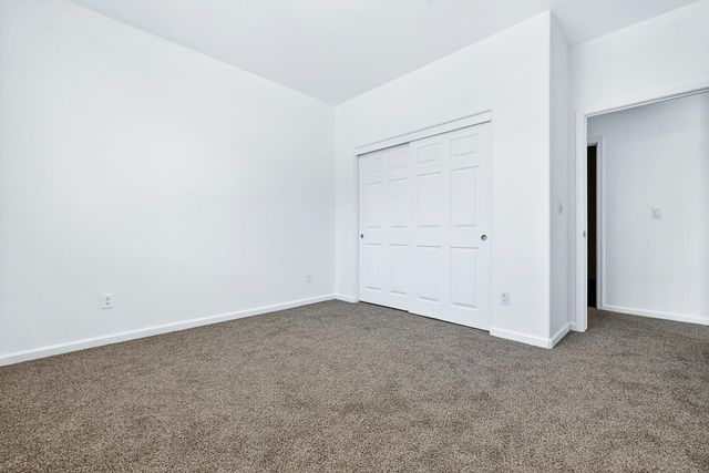 7075 N Shiraz Avenue, Fresno, CA 93722