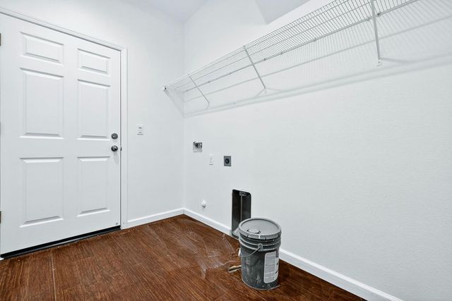 7075 N Shiraz Avenue, Fresno, CA 93722