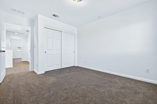 7075 N Shiraz Avenue, Fresno, CA 93722