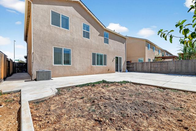 7075 N Shiraz Avenue, Fresno, CA 93722