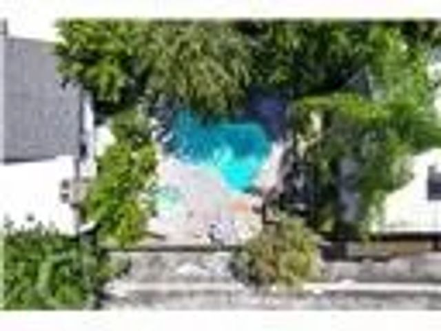 18316 Hatteras 20, Tarzana, CA 91356