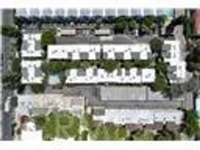 18316 Hatteras 20, Tarzana, CA 91356