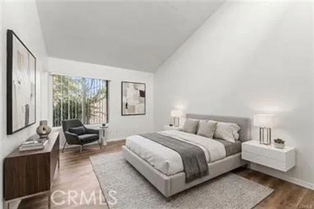 18316 Hatteras 20, Tarzana, CA 91356