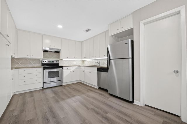 6305 Crab Orchard Road 2, Houston, TX 77057