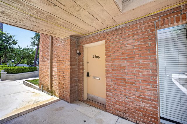 6305 Crab Orchard Road 2, Houston, TX 77057