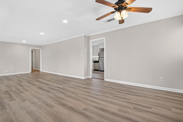 6305 Crab Orchard Road 2, Houston, TX 77057