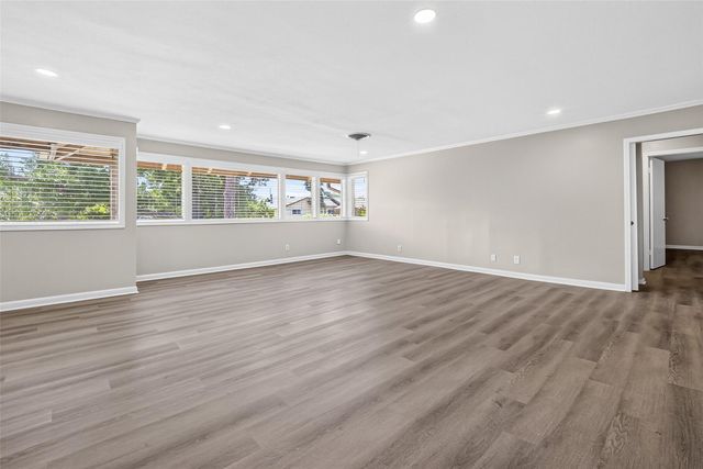 6305 Crab Orchard Road 2, Houston, TX 77057