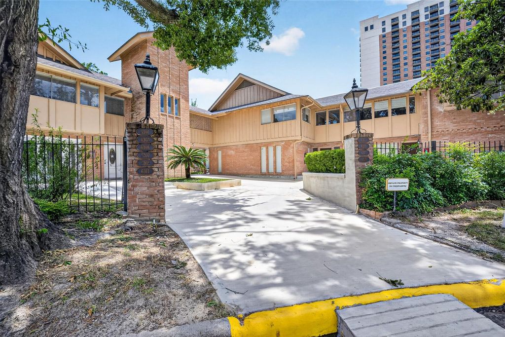 6305 Crab Orchard Road 2, Houston, TX 77057