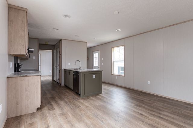 78 Ethans Way, Bennington, VT 05201