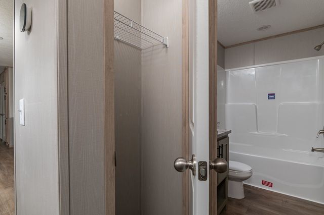 78 Ethans Way, Bennington, VT 05201